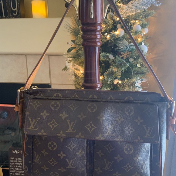 Louis Vuitton Cite GM - Vintage and authenticated. - Picture 3 of 14